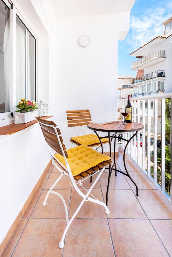 Torrecilla Sirena Beach Nerja Bagian luar foto